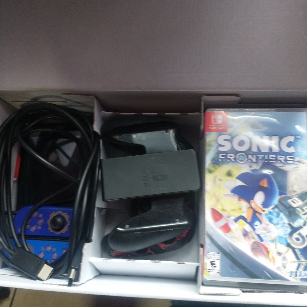 Nintendo switch bundle - Picture 7 of 8